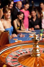 blacktogel login app interface showing Free Fire game information and payment methods